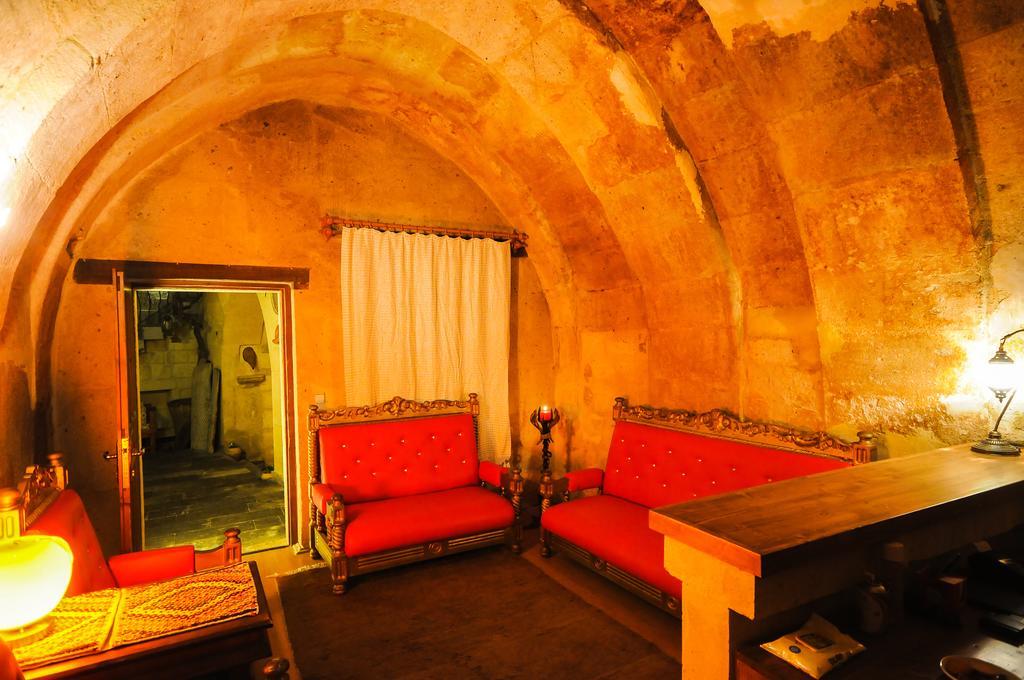 Hotel Helios Cave Kapadokya à Ürgüp Extérieur photo